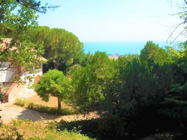 Villa Indipendente in vendita a Unione dei Comuni della Val Vibrata, Tortoreto