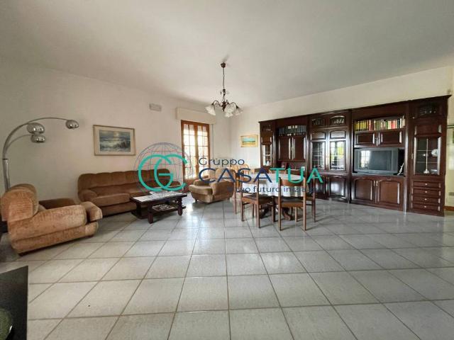Villa Indipendente in vendita a Unione dei Comuni della Val Vibrata, Tortoreto