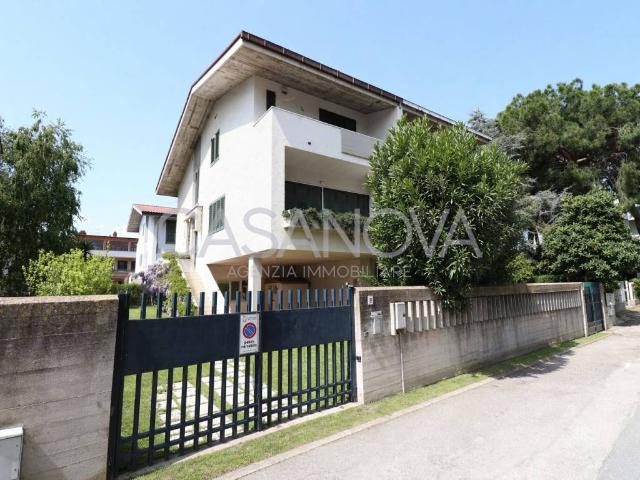 Villa Indipendente in vendita a Unione dei Comuni della Val Vibrata, Tortoreto