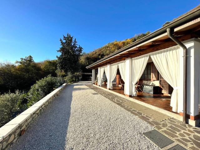 Villa Indipendente in vendita a Comunità Montana Parco Alto Garda bresciano, Toscolano Maderno