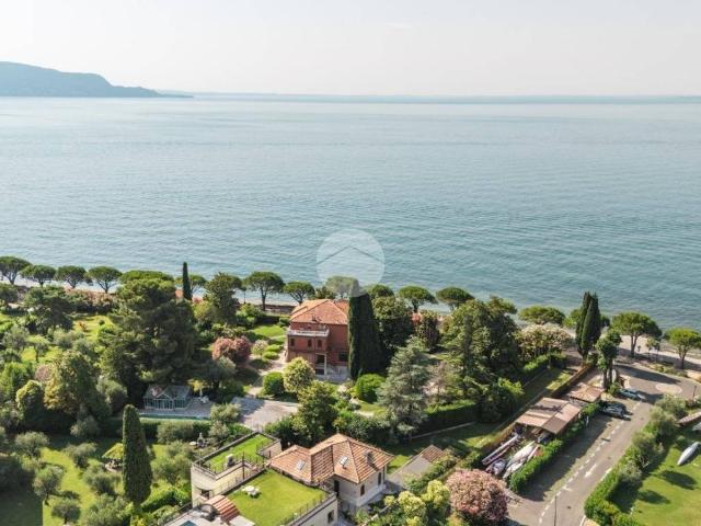 Villa Indipendente in vendita a Comunità Montana Parco Alto Garda bresciano, Toscolano Maderno