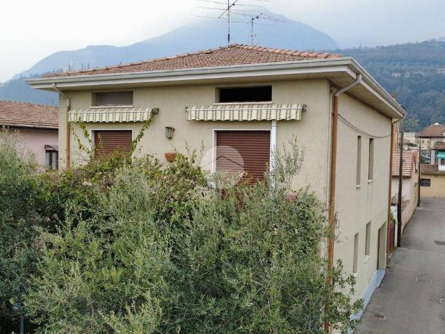 Villa Indipendente in vendita a Comunità Montana Parco Alto Garda bresciano, Toscolano Maderno