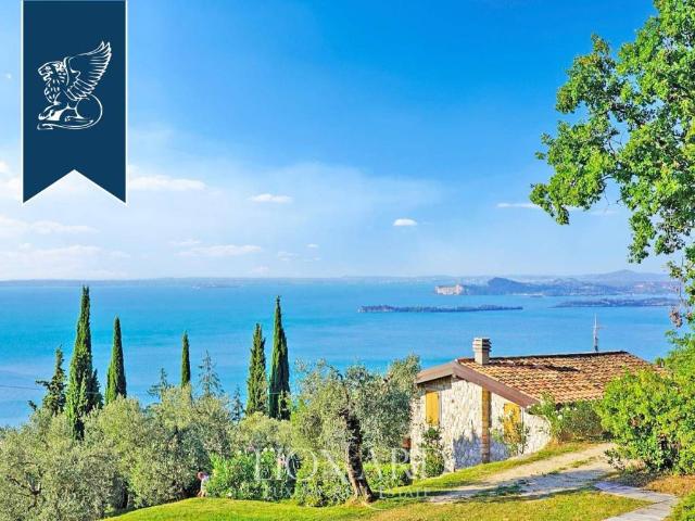 Villa Indipendente in vendita a Comunità Montana Parco Alto Garda bresciano, Toscolano Maderno