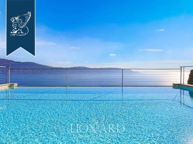 Villa Indipendente in vendita a Comunità Montana Parco Alto Garda bresciano, Toscolano Maderno
