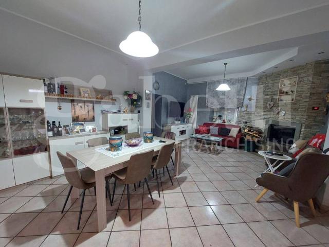 Villa Indipendente in vendita a Tossicia, Abruzzo