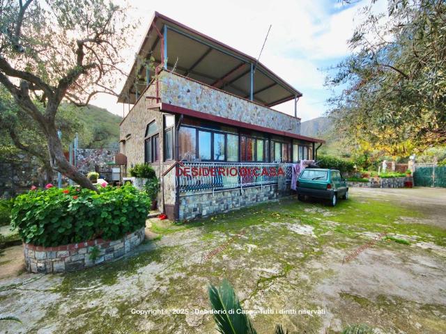 Villa Indipendente in vendita a Termini Imerese, Sicilia