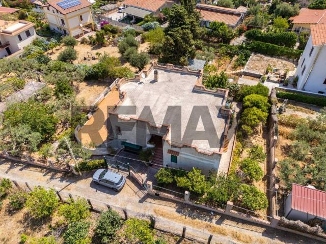 Villa Indipendente in vendita a San Nicola l'Arena, Trabia