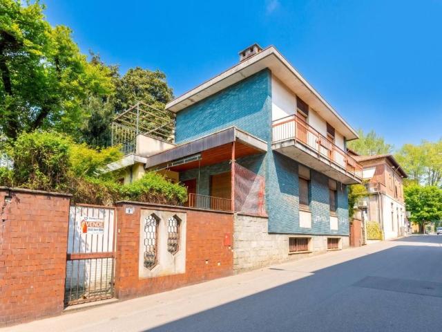 Villa Indipendente in vendita a Barnasc, Tradate