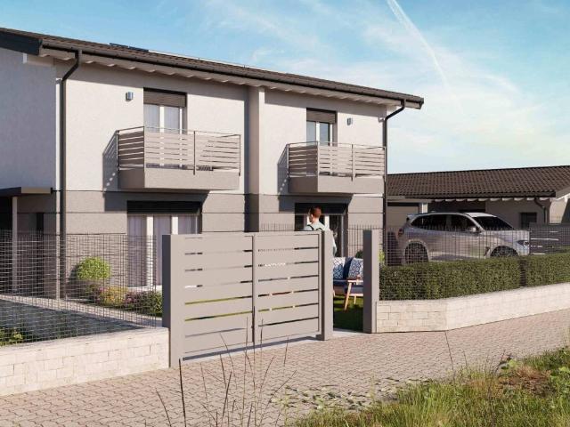 Villa Indipendente in vendita a Tradate, Lombardia