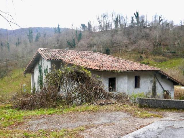Villa Indipendente in vendita a Tramonti Di Sotto, Friuli-Venezia Giulia