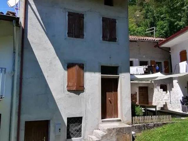 Villa Indipendente in vendita a Tramonti Di Sotto, Friuli-Venezia Giulia