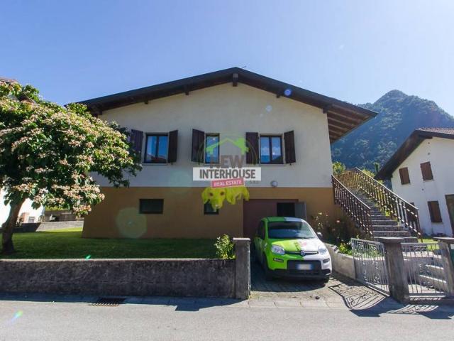 Villa Indipendente in vendita a Tramonti Di Sotto, Friuli-Venezia Giulia