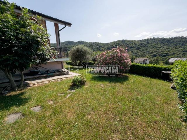 Villa Indipendente in vendita a San Bernardino, Piemonte
