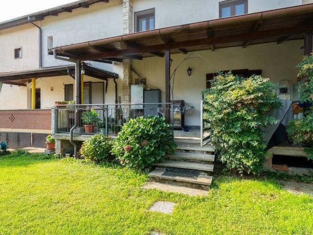 Villa Indipendente in vendita a San Bernardino, Piemonte