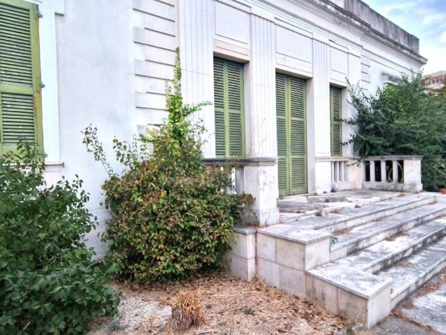 Villa Indipendente in vendita a Trani, Barletta-Andria-Trani