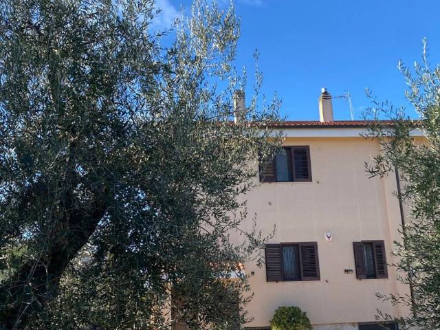 Villa Indipendente in vendita a Puglia, Barletta-andria-trani