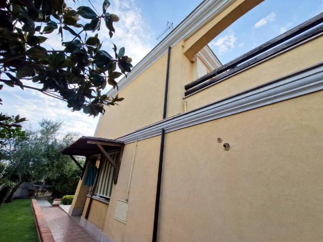 Villa Indipendente in vendita a Trani, Barletta-Andria-Trani
