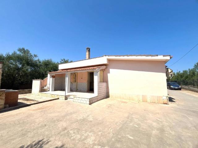 Villa Indipendente in vendita a Puglia, Barletta-andria-trani