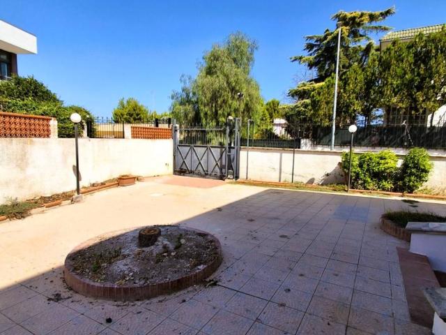 Villa Indipendente in vendita a Puglia, Barletta-andria-trani