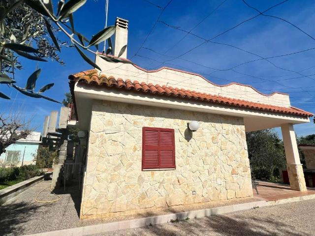 Villa Indipendente in vendita a Puglia, Barletta-andria-trani