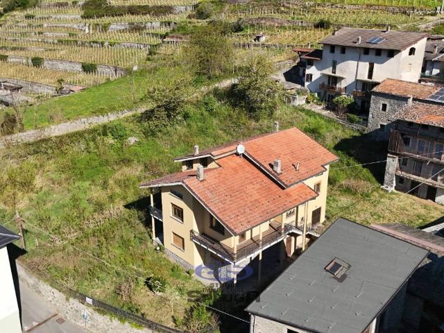 Villa Indipendente in vendita a Traona, Lombardia