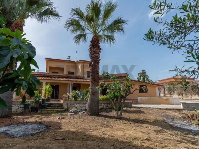 Villa Indipendente in vendita a Trappeto, Sicilia