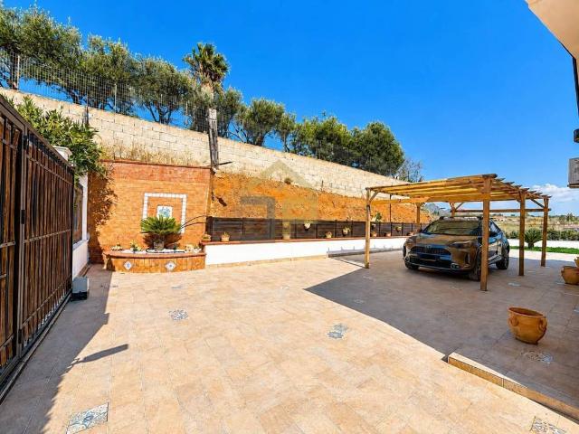 Villa Indipendente in vendita a Trappeto, Sicilia