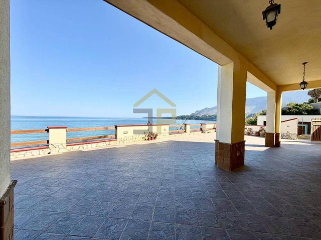 Villa Indipendente in vendita a Trappeto, Sicilia