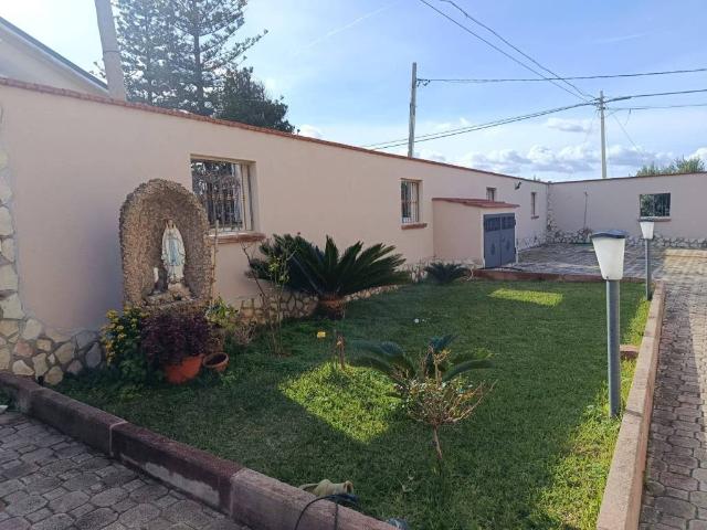 Villa Indipendente in vendita a Trappeto, Sicilia