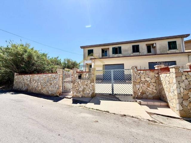 Villa Indipendente in vendita a Trappeto, Sicilia