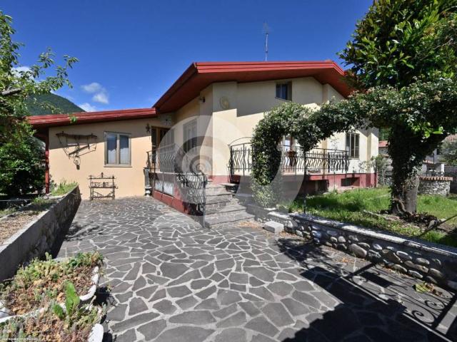 Villa Indipendente in vendita a Trasaghis, Friuli-Venezia Giulia