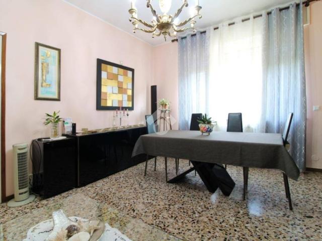 Villa Indipendente in vendita a Travacò Siccomario, Lombardia