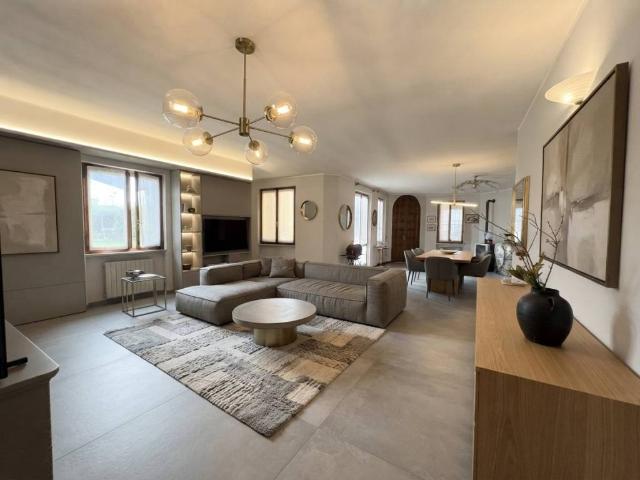 Villa Indipendente in vendita a Travagliato, Brescia