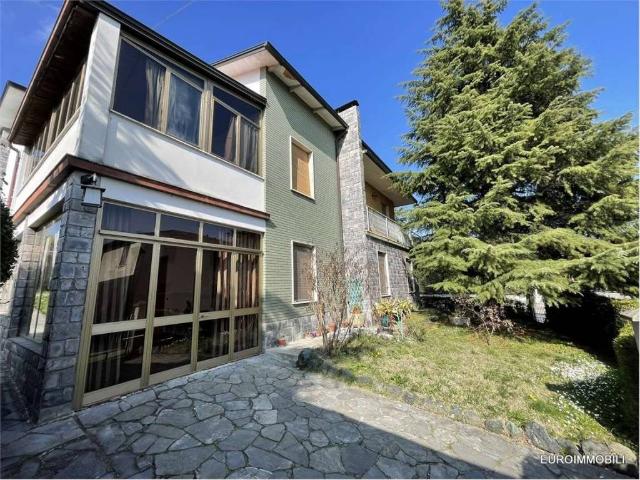 Villa Indipendente in vendita a Traversetolo, Reggio Emilia