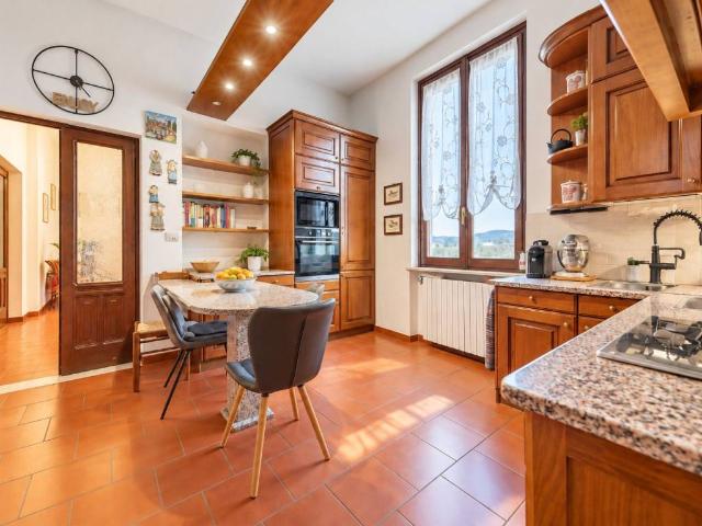 Villa Indipendente in vendita a Bannone, Traversetolo