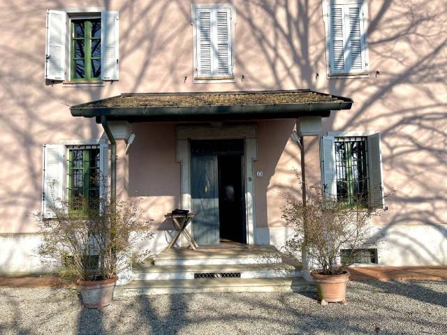 Villa Indipendente in vendita a Traversetolo, Reggio Emilia