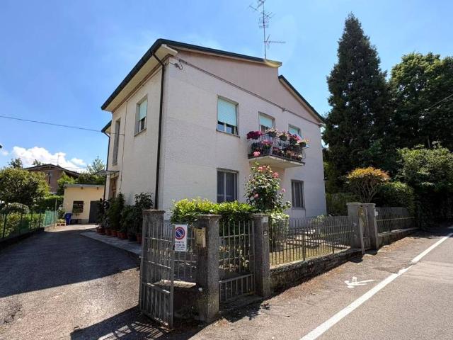 Villa Indipendente in vendita a Traversetolo, Reggio Emilia