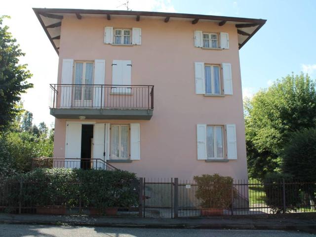 Villa Indipendente in vendita a Traversetolo, Reggio Emilia
