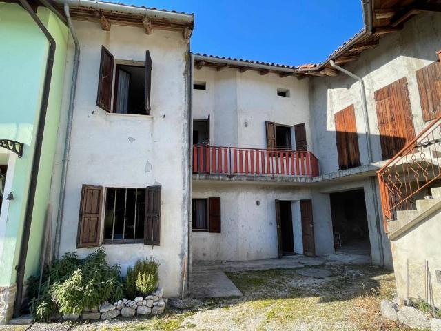Villa Indipendente in vendita a Travesio, Friuli-Venezia Giulia
