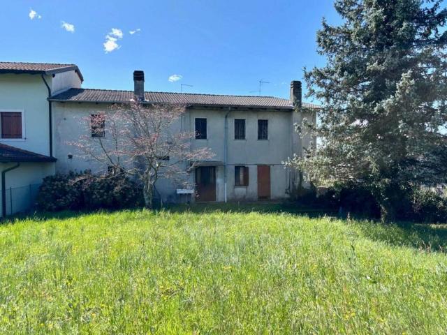 Villa Indipendente in vendita a Travesio, Friuli-Venezia Giulia