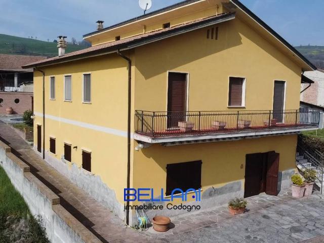 Villa Indipendente in vendita a Travo, Reggio Emilia