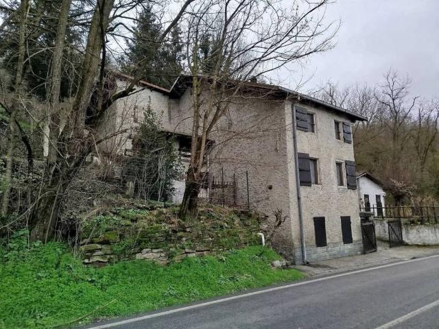 Villa Indipendente in vendita a Denavolo, Travo