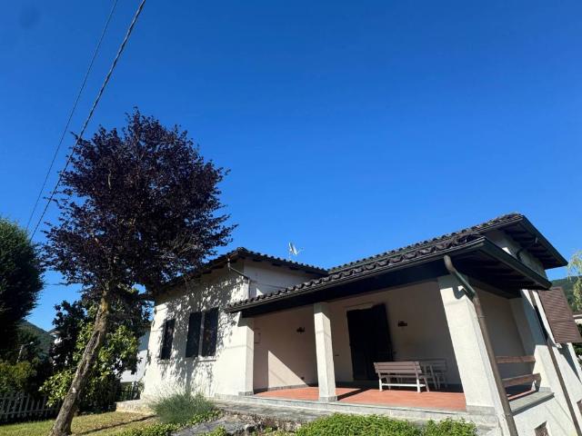 Villa Indipendente in vendita a Denavolo, Travo