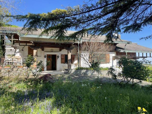 Villa Indipendente in vendita a Castello di Scrivellano, Travo