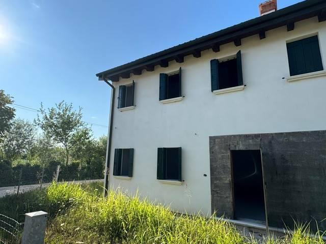 Villa Indipendente in vendita a Sant'Ambrogio, Trebaseleghe