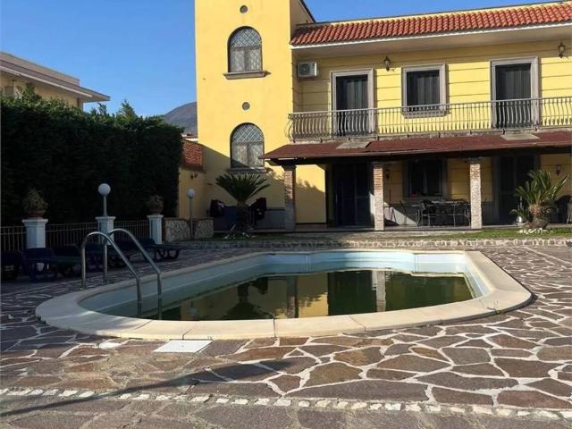 Villa Indipendente in vendita a Trecase, Campania