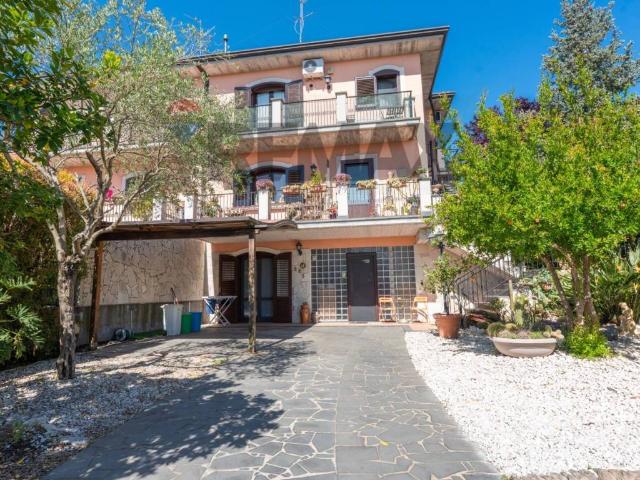 Villa Indipendente in vendita a Sant'Alfio, Trecastagni
