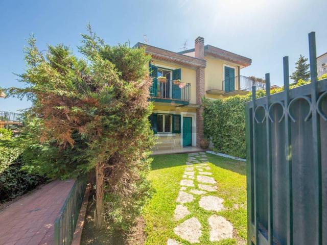 Villa Indipendente in vendita a Sant'Alfio, Trecastagni
