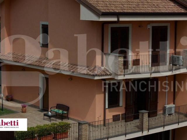 Villa Indipendente in vendita a Trecastagni, Sicilia