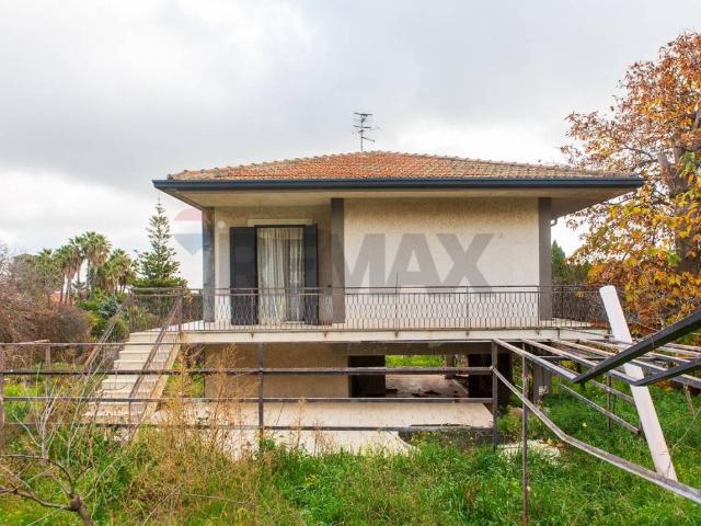 Villa Indipendente in vendita a Trecastagni, Sicilia